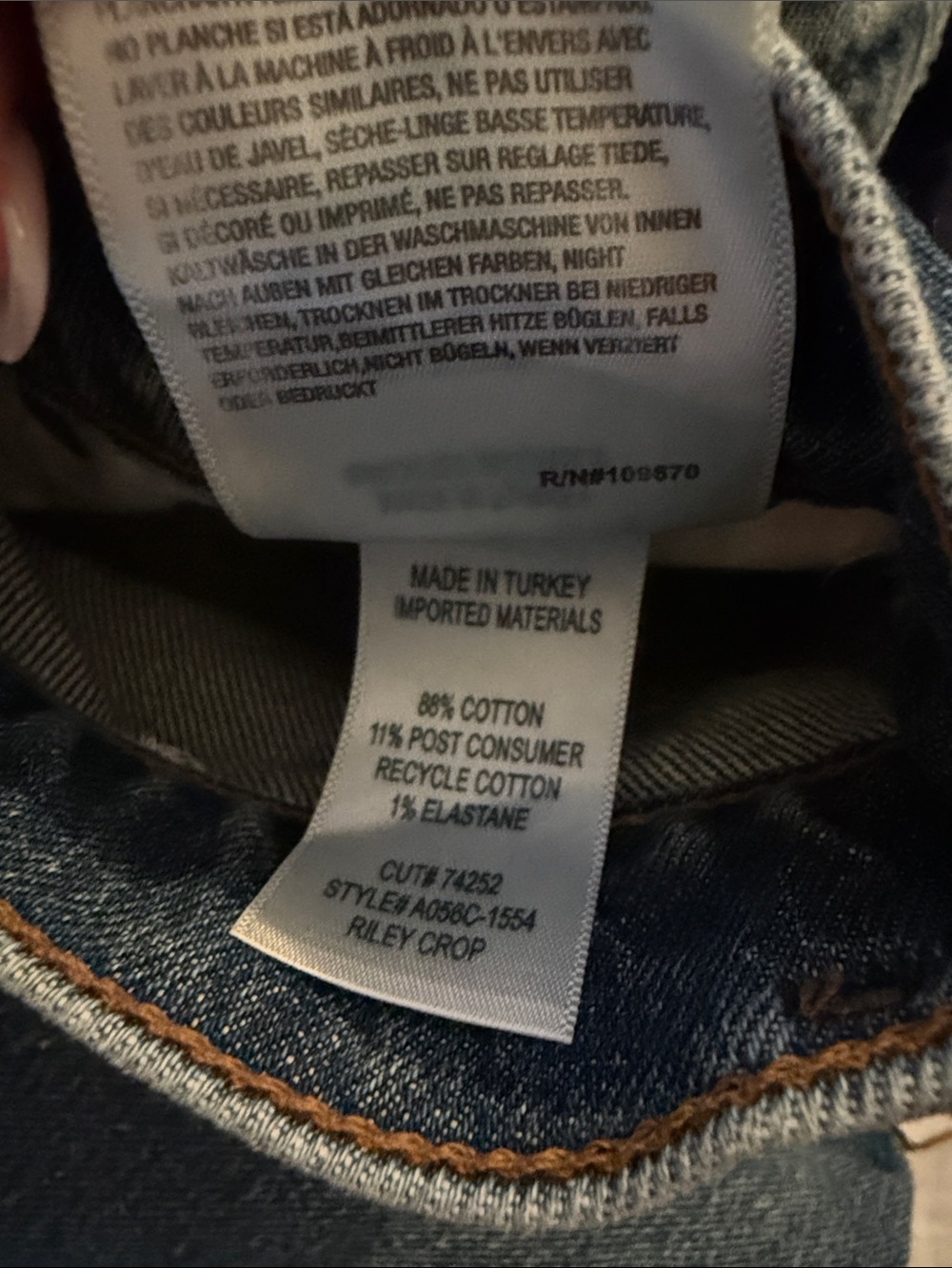 AGOLDE Riley Crop Jeans - Picture 9 of 9
